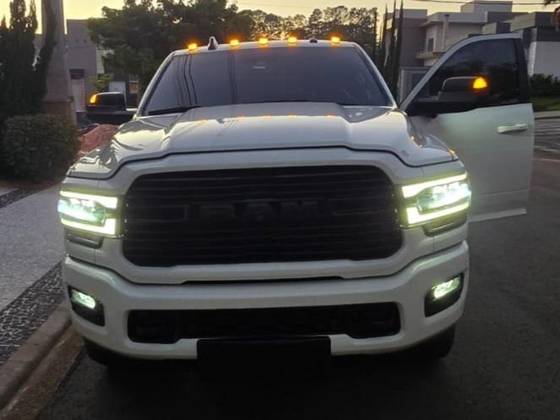 RAM 2500 6.7 I6 TURBO DIESEL LARAMIE CD 4X4 AUTOMÁTICO